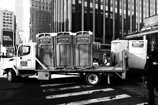 Best Portable toilet rental cost  in Rochester, WI